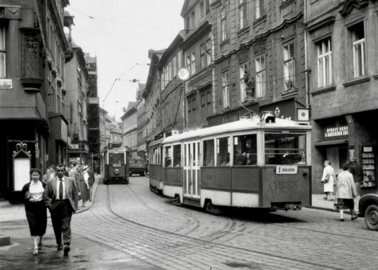 Věděli jste, že v Celetné ulici v Praze jezdila tramvaj?